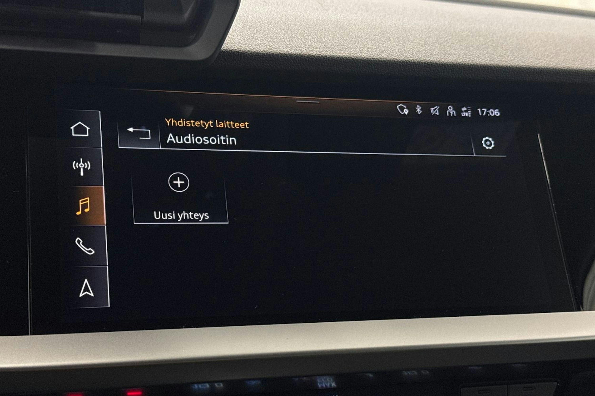 sininen Audi A3 2022 kuva 26.