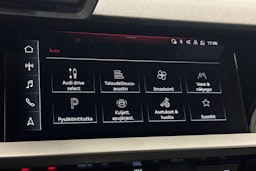 sininen Audi A3 2022 kuva 28.