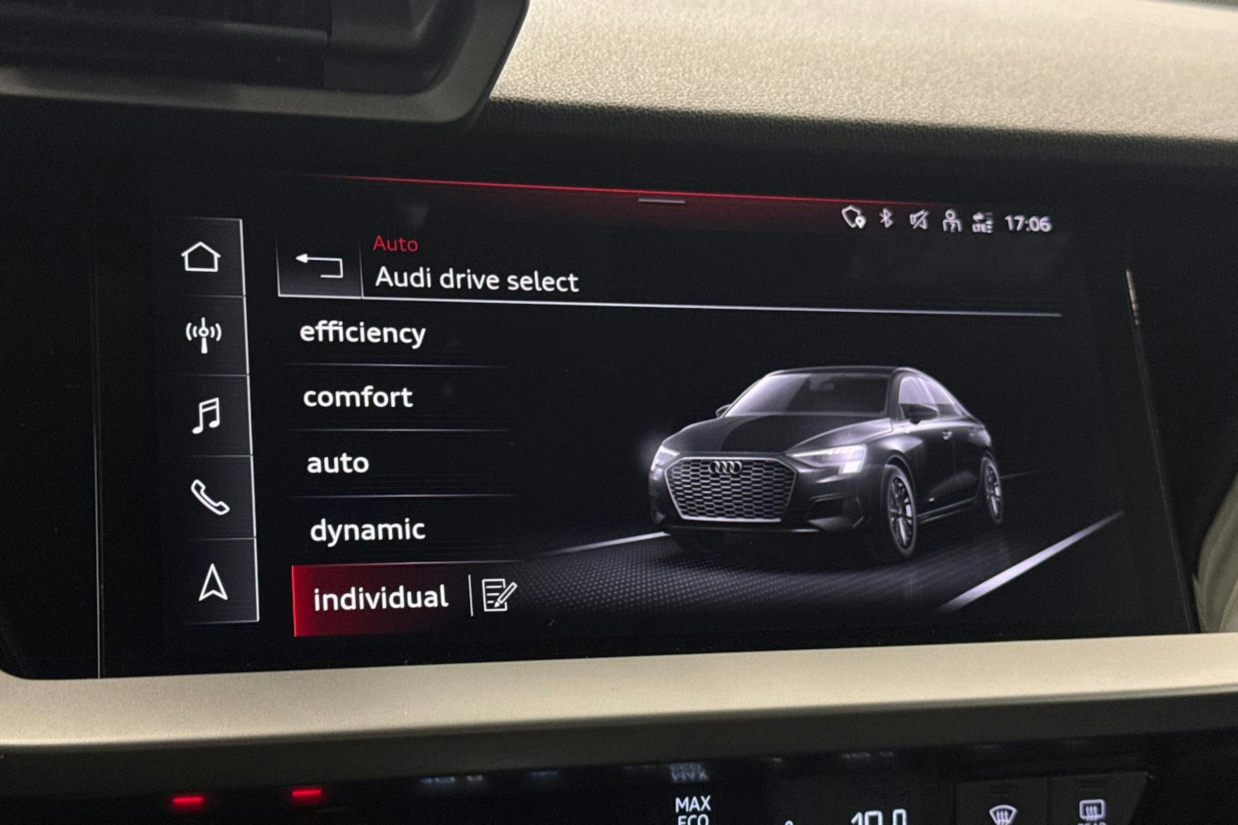 sininen Audi A3 2022 kuva 29.