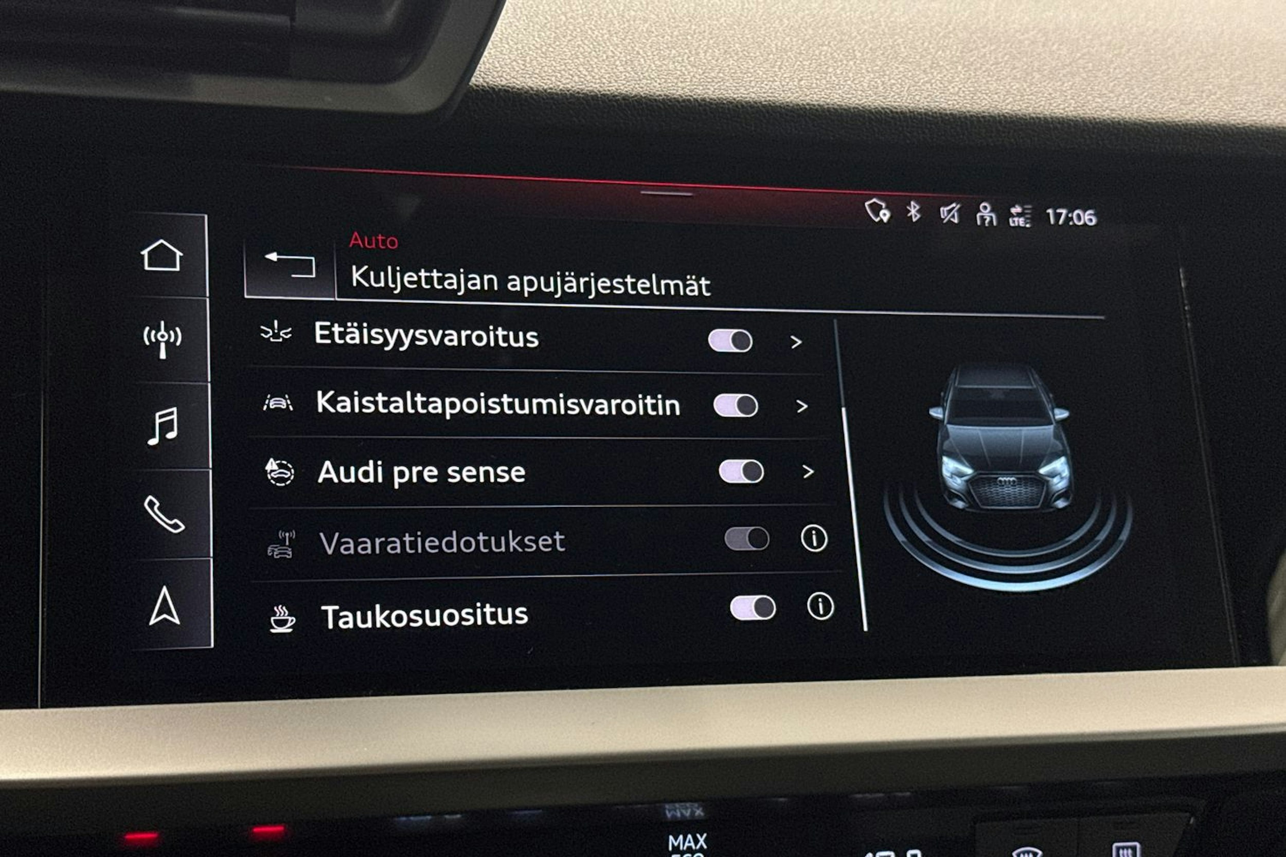 sininen Audi A3 2022 kuva 31.