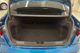 sininen Audi A3 2022 kuva 35.