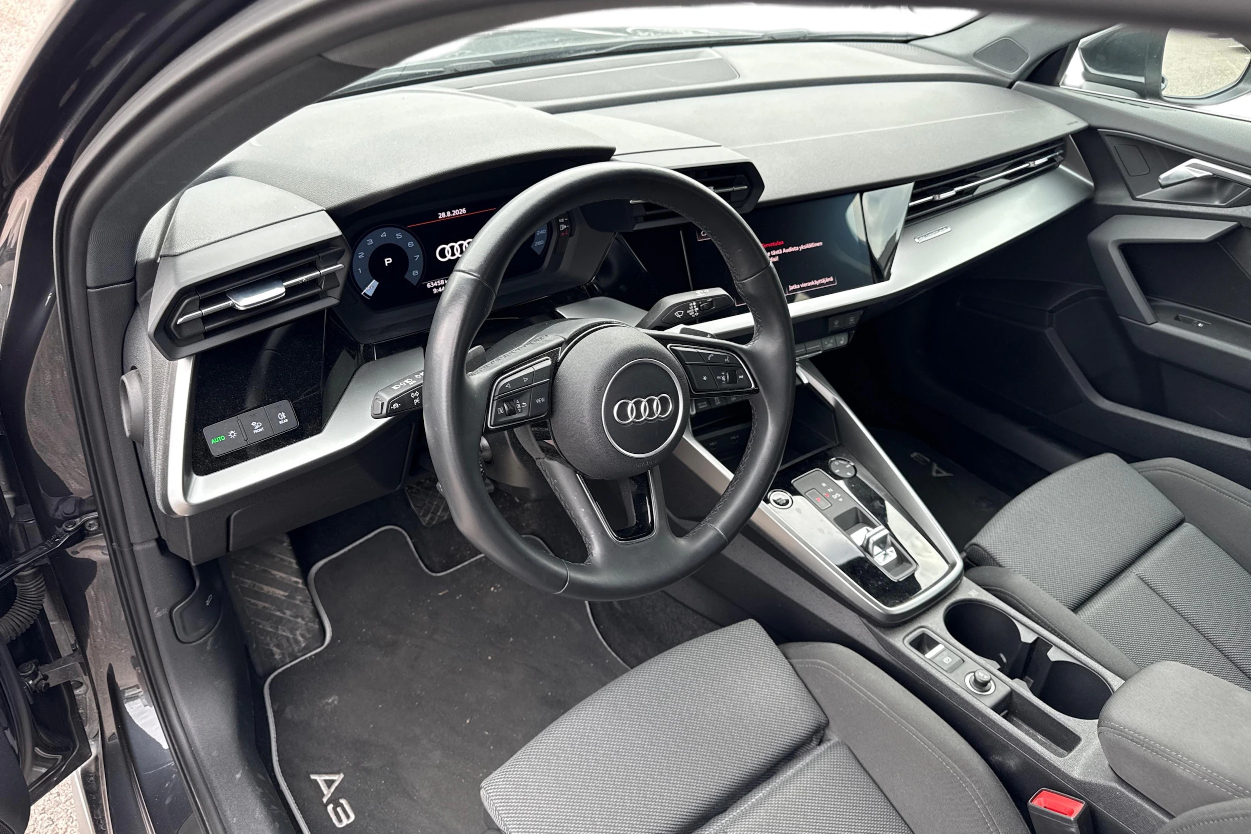 harmaa Audi A3 2022 kuva 3.