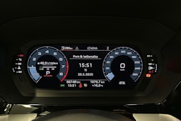 valkoinen Audi A3 2022 kuva 17.