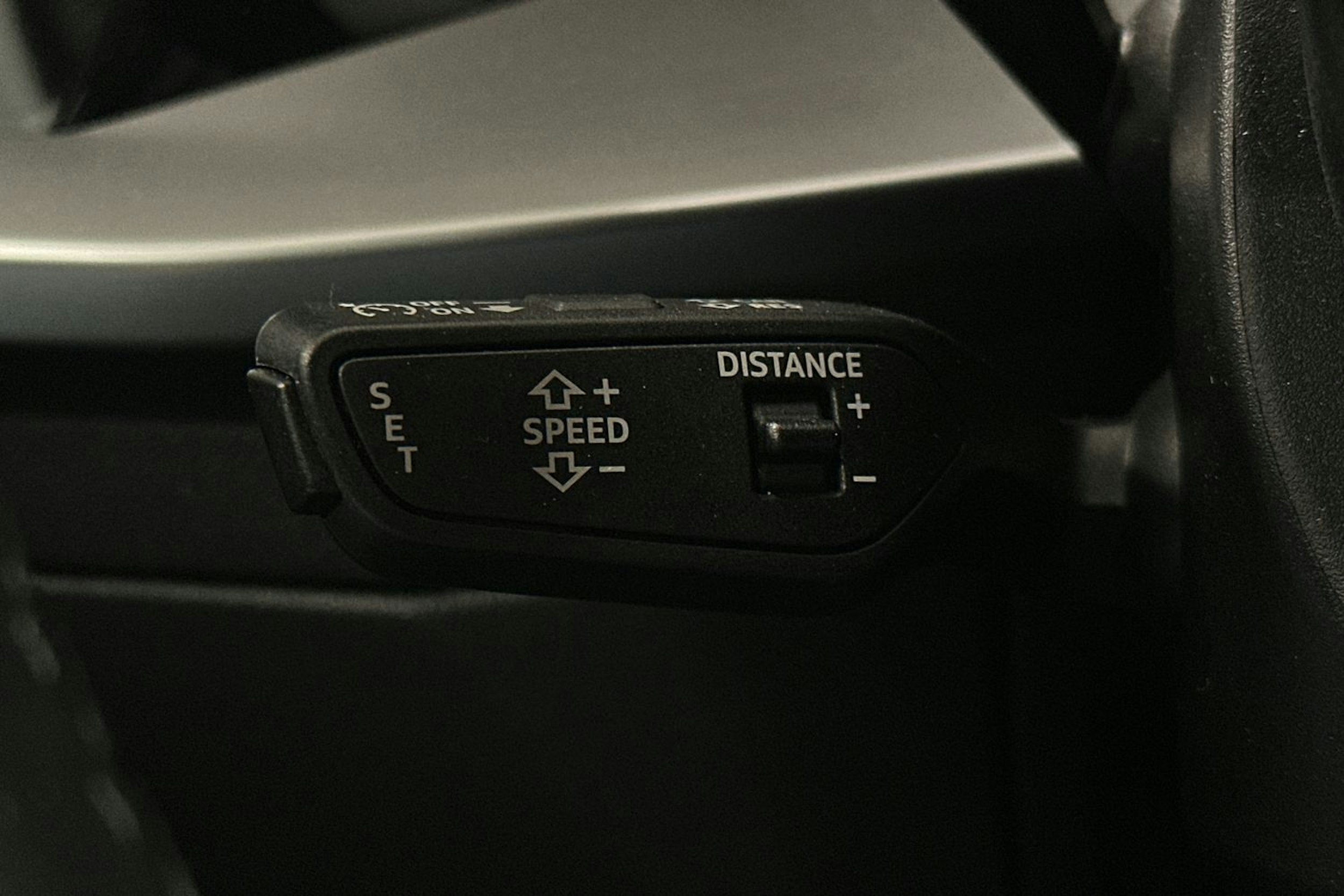 valkoinen Audi A3 2022 kuva 18.