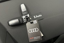 valkoinen Audi A3 2022 kuva 24.