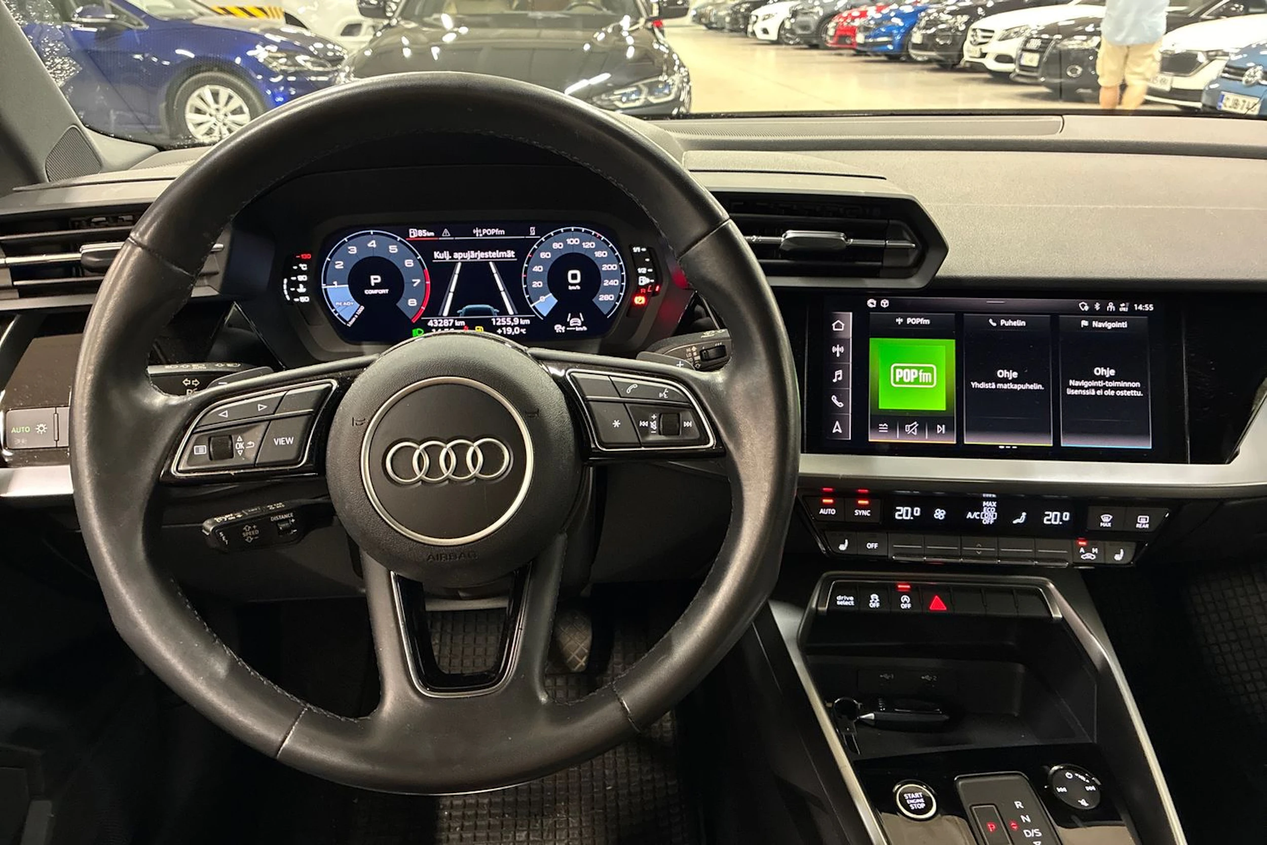 musta Audi A3 2022 kuva 5.