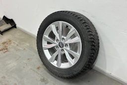 musta Audi A3 2022 kuva 10.