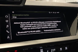 musta Audi A3 2022 kuva 22.