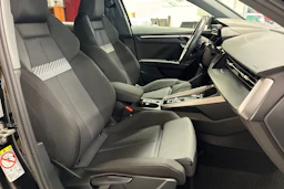 musta Audi A3 2022 kuva 27.