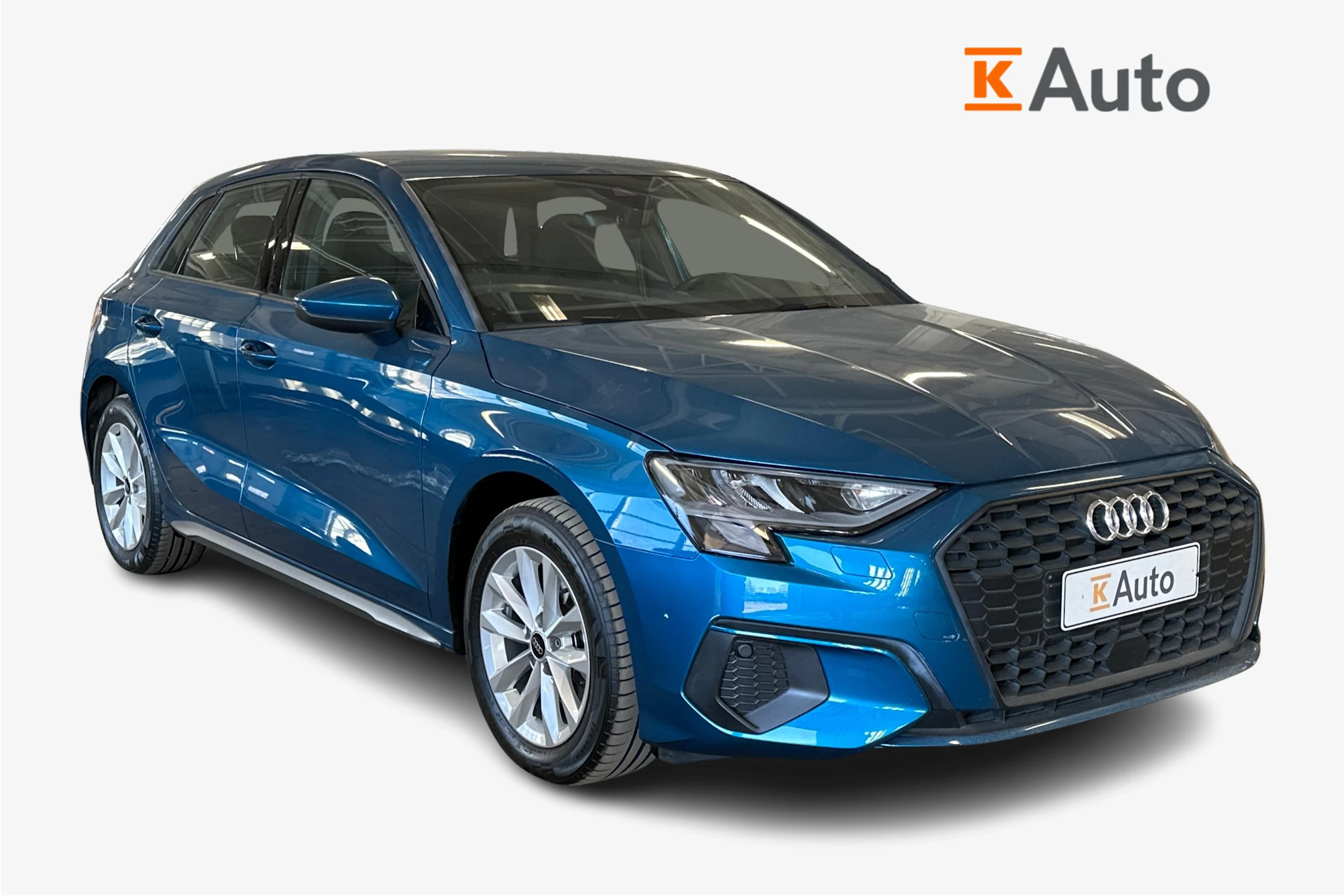 sininen Audi A3 2023 kuva 1.