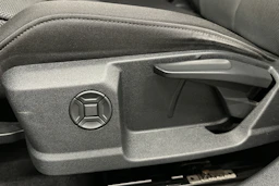musta Audi A3 2023 kuva 13.