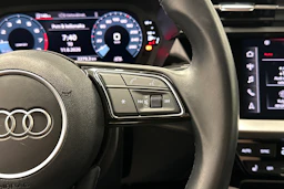 valkoinen Audi A3 2023 kuva 16.