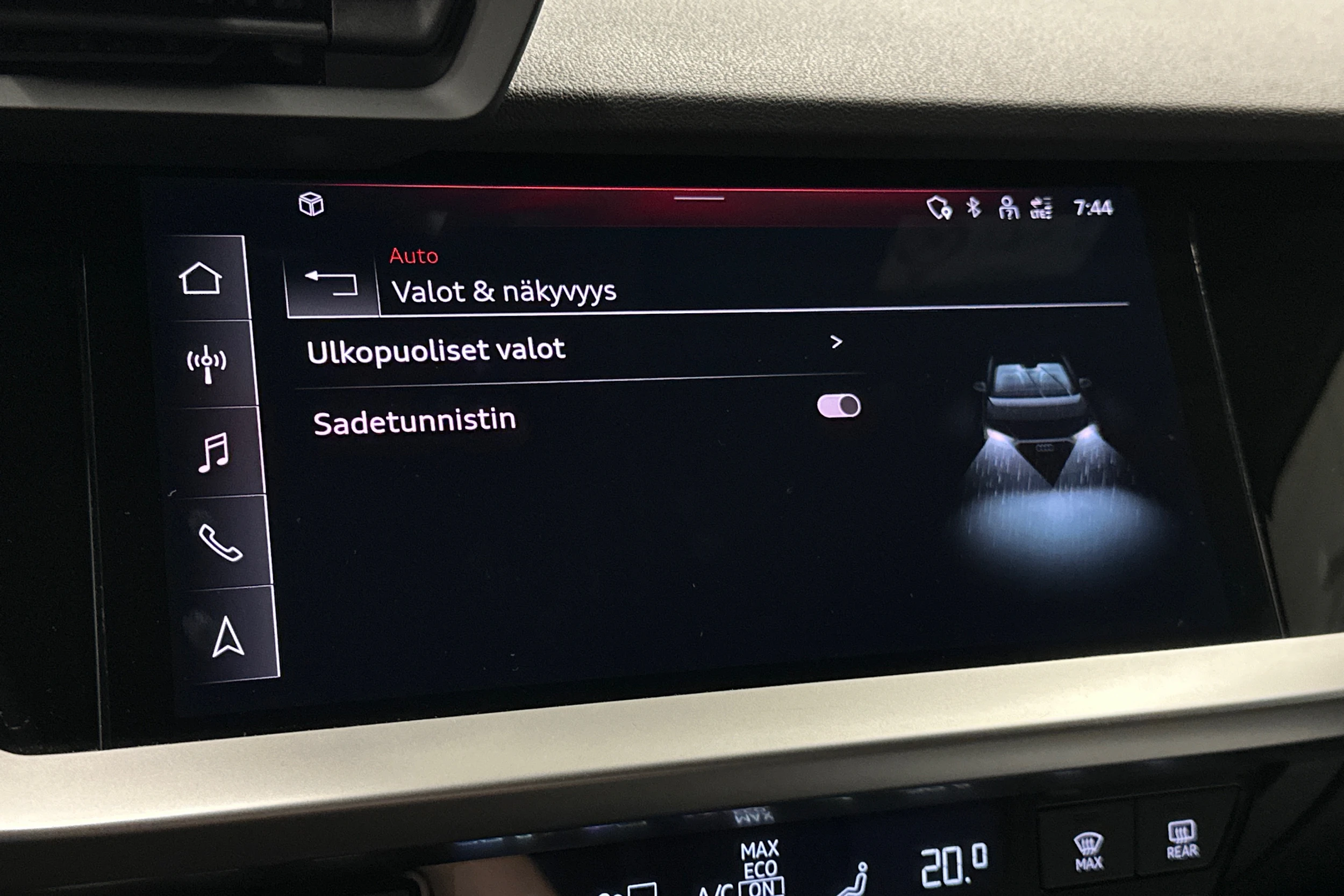 valkoinen Audi A3 2023 kuva 28.
