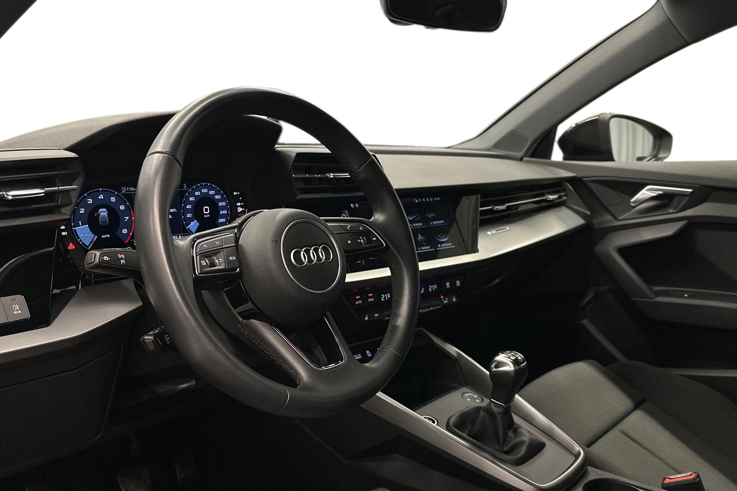 musta Audi A3 2023 kuva 8.