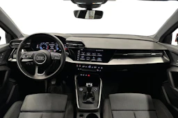 musta Audi A3 2023 kuva 9.