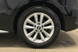 musta Audi A3 2023 kuva 13.