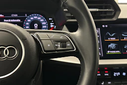 musta Audi A3 2023 kuva 19.