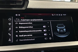musta Audi A3 2023 kuva 23.