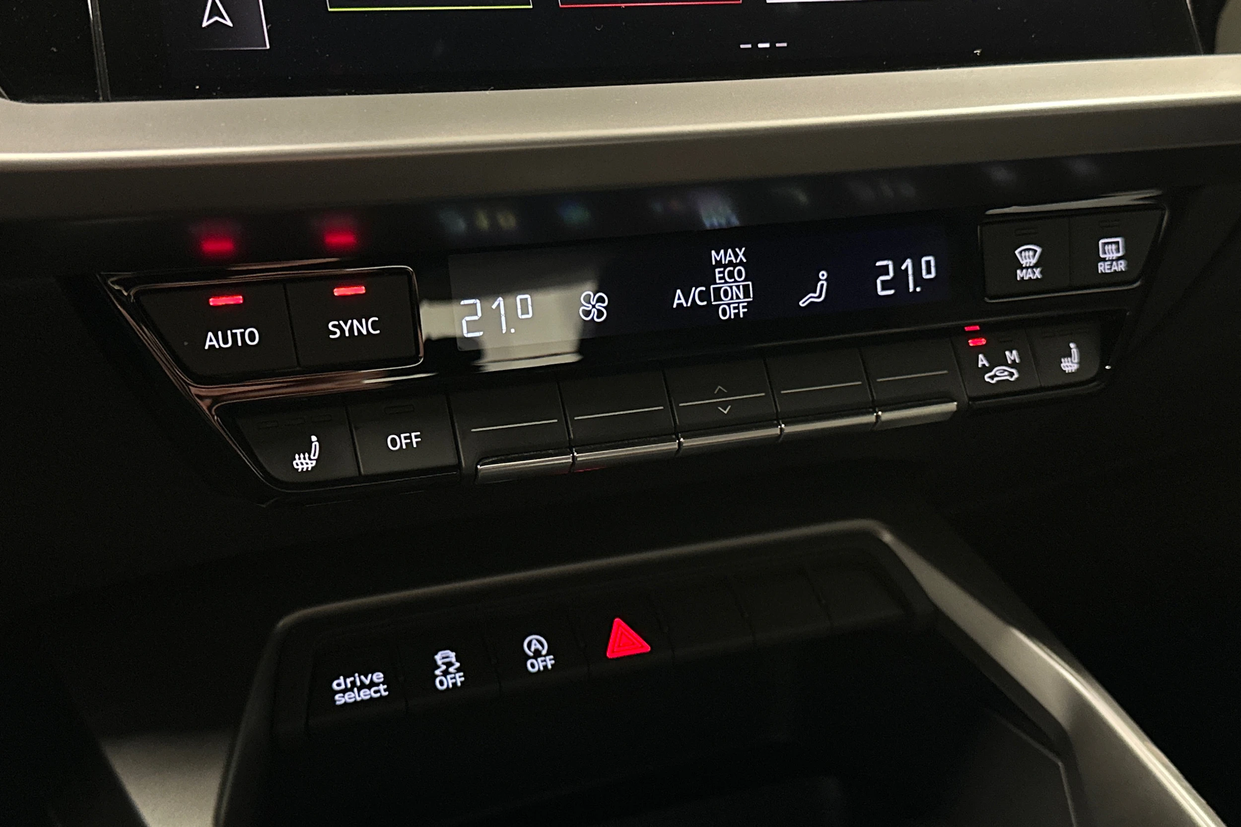 musta Audi A3 2023 kuva 24.