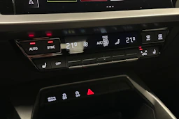musta Audi A3 2023 kuva 24.
