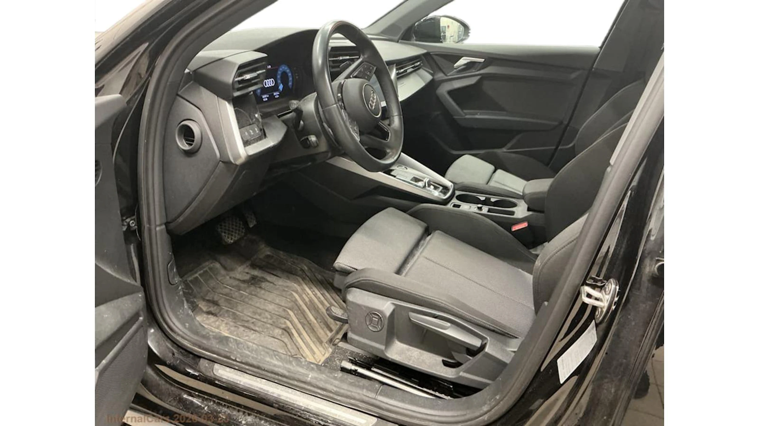 musta Audi A3 2023 kuva 4.