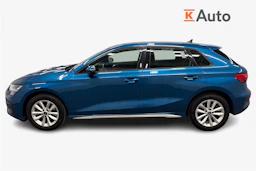 sininen Audi A3 2023 kuva 5.