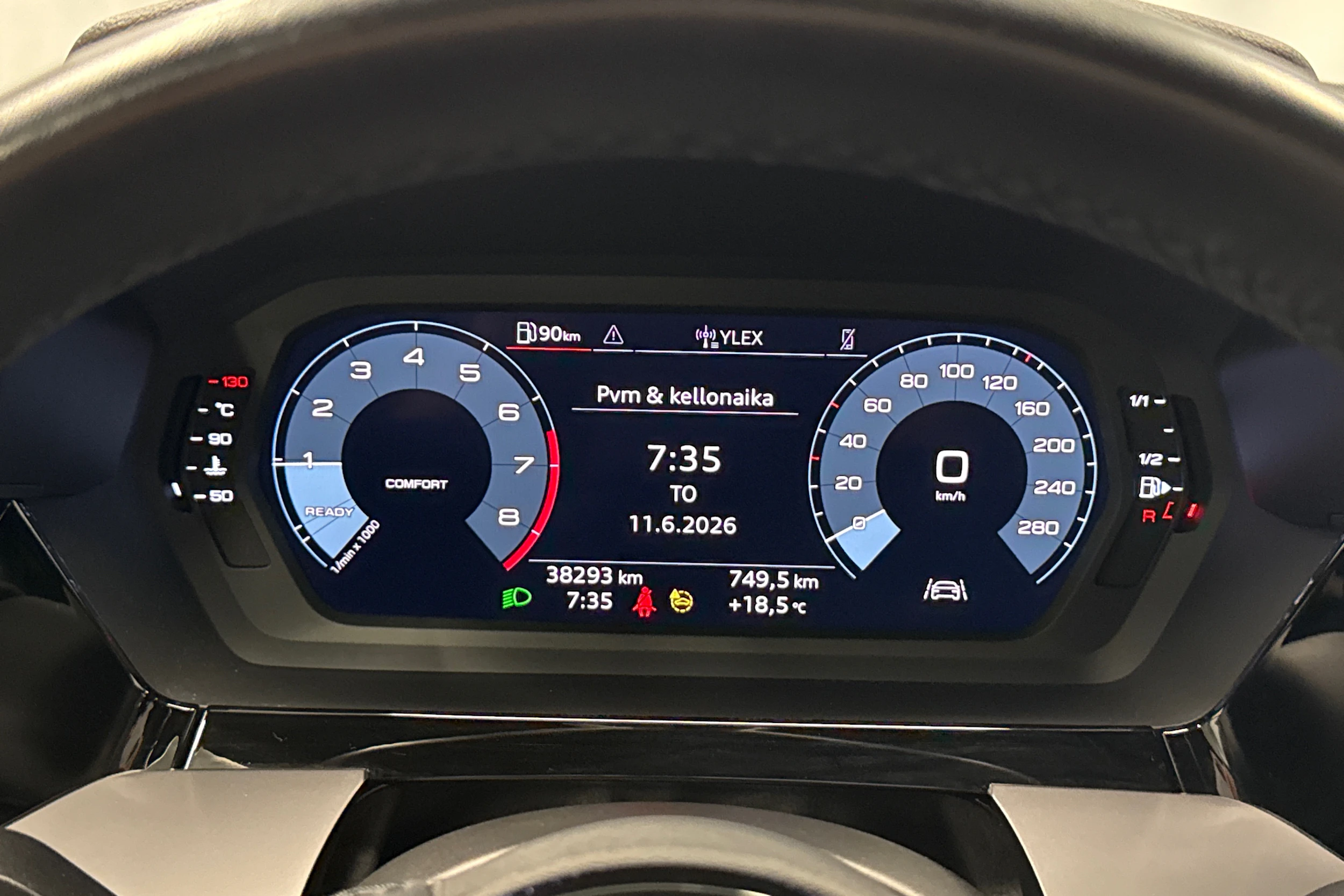 sininen Audi A3 2023 kuva 14.
