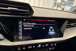 sininen Audi A3 2023 kuva 18.