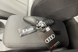 sininen Audi A3 2023 kuva 24.