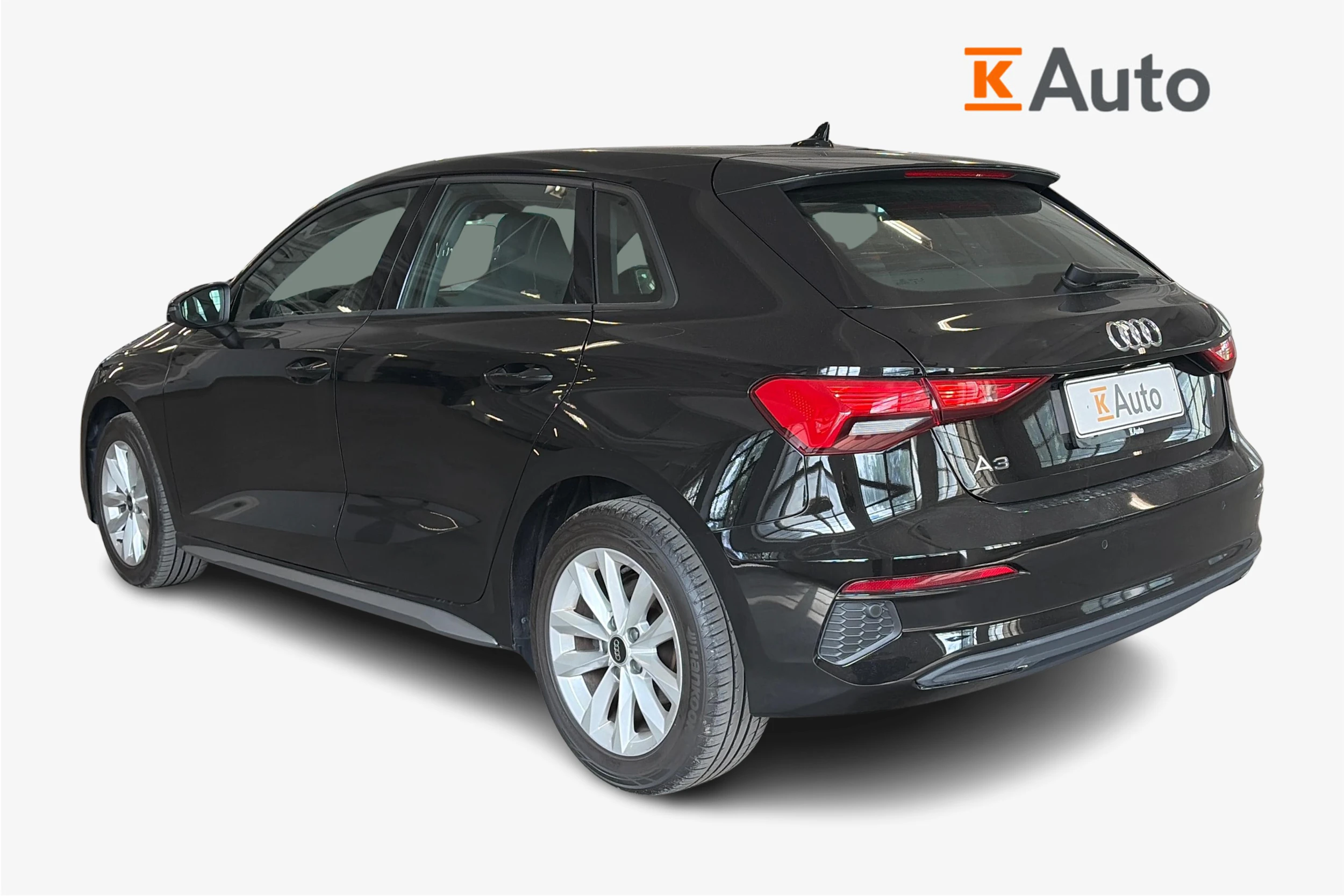 musta Audi A3 2023 kuva 2.