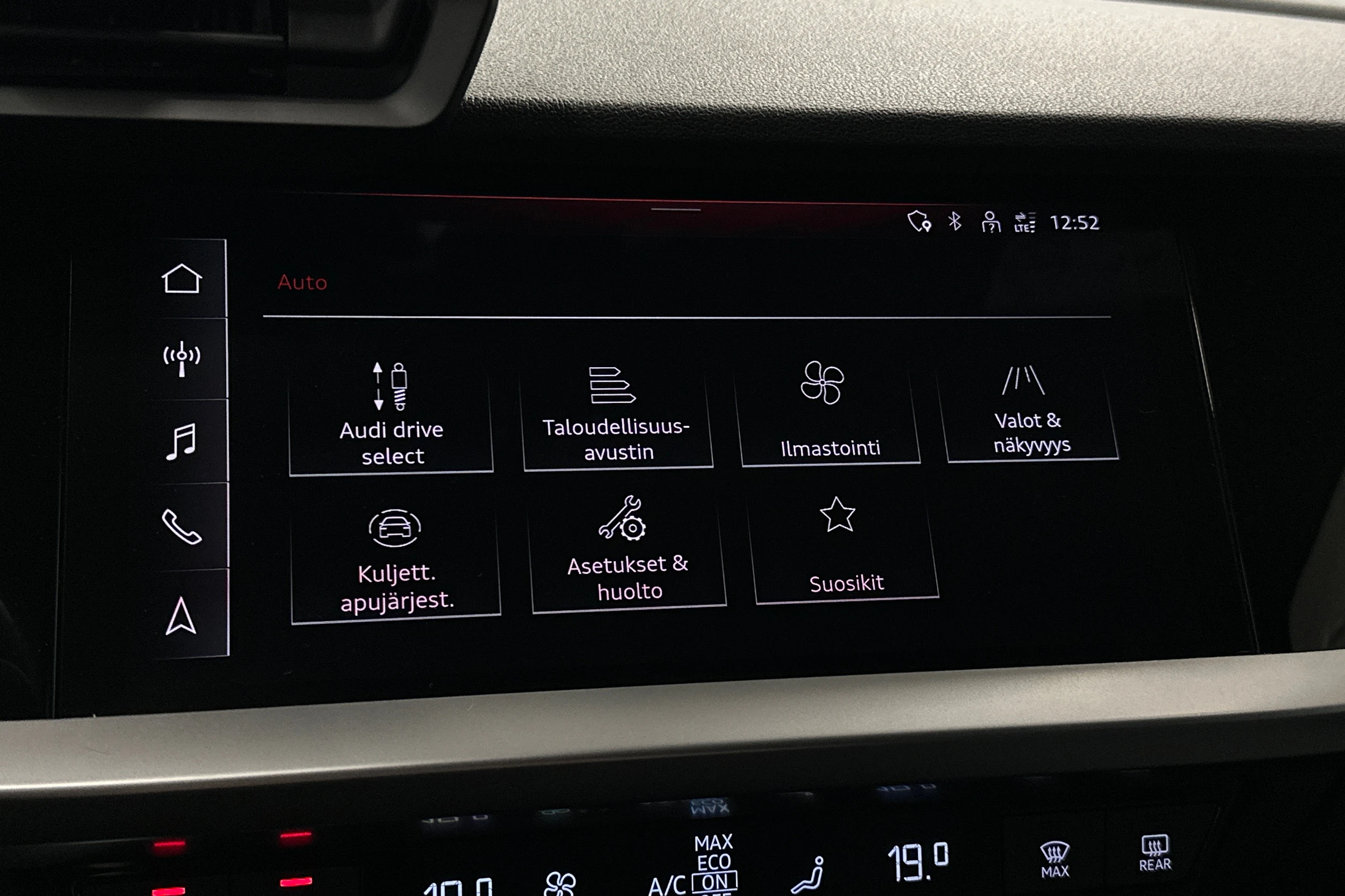 musta Audi A3 2023 kuva 23.