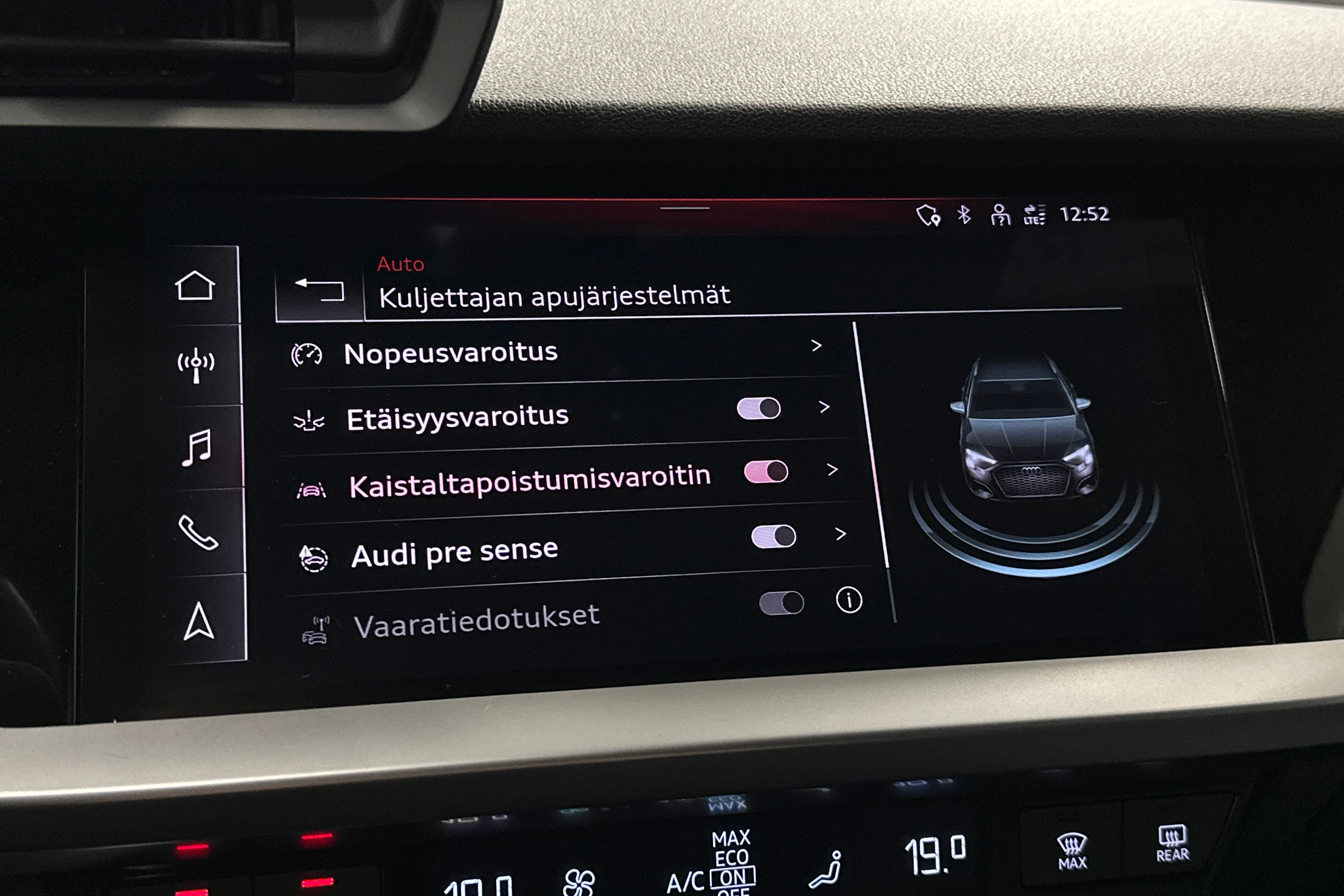 musta Audi A3 2023 kuva 25.
