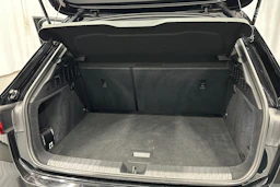 musta Audi A3 2023 kuva 29.