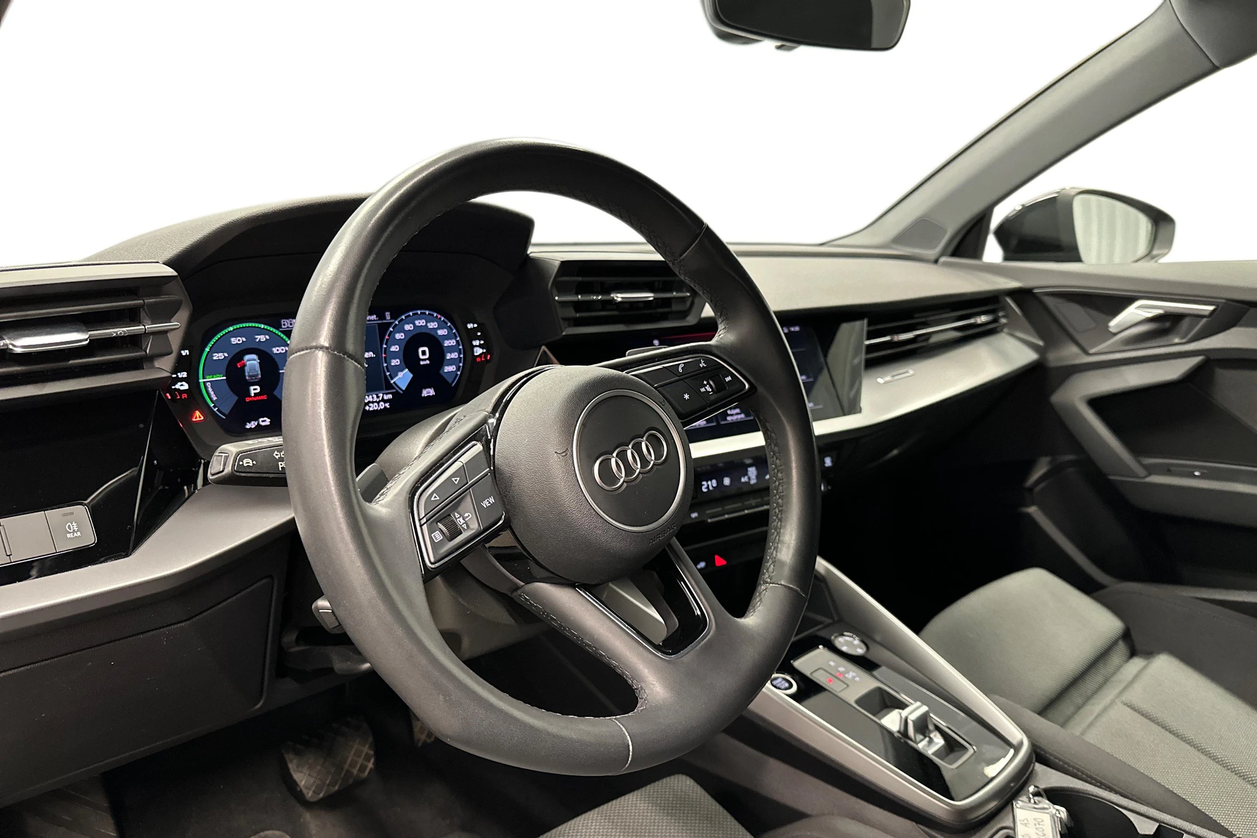 musta Audi A3 2023 kuva 6.
