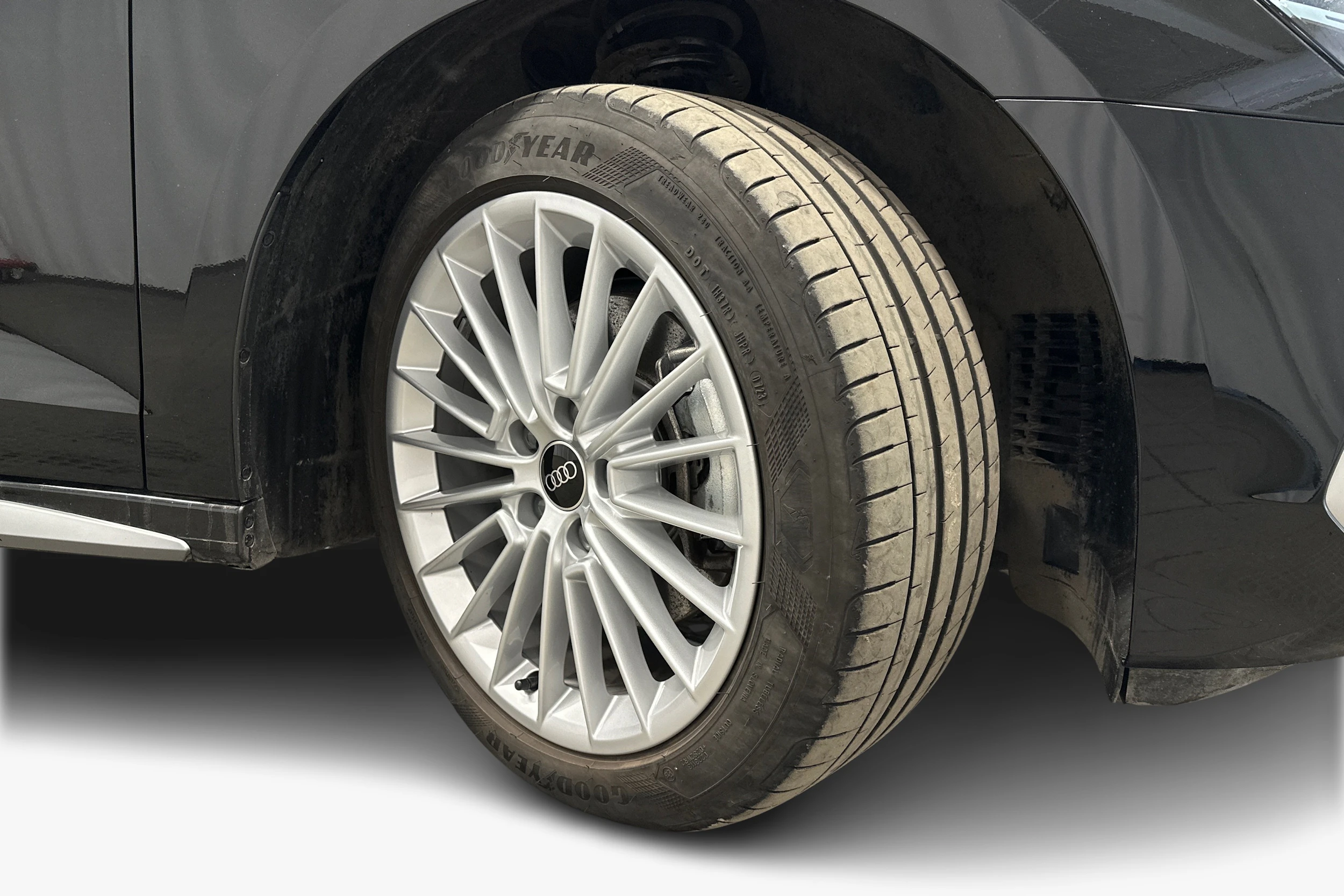 musta Audi A3 2023 kuva 9.