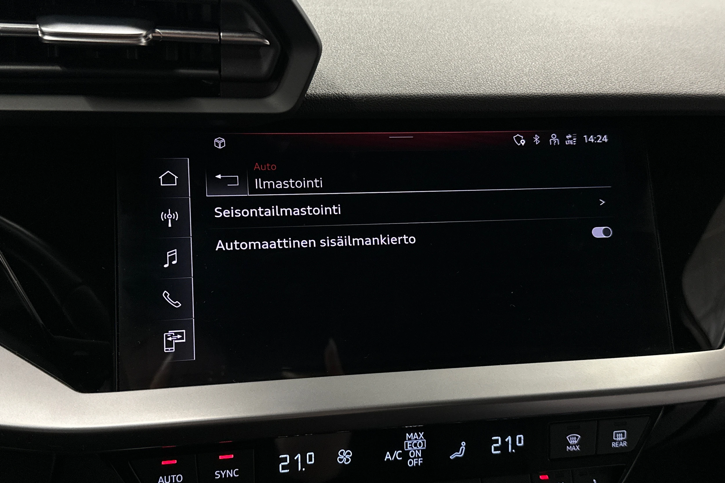 musta Audi A3 2023 kuva 20.