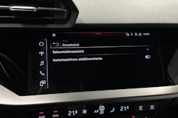 musta Audi A3 2023 kuva 20.