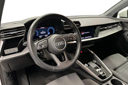 valkoinen Audi A3 2023 kuva 6.