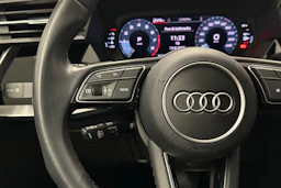 valkoinen Audi A3 2023 kuva 11.
