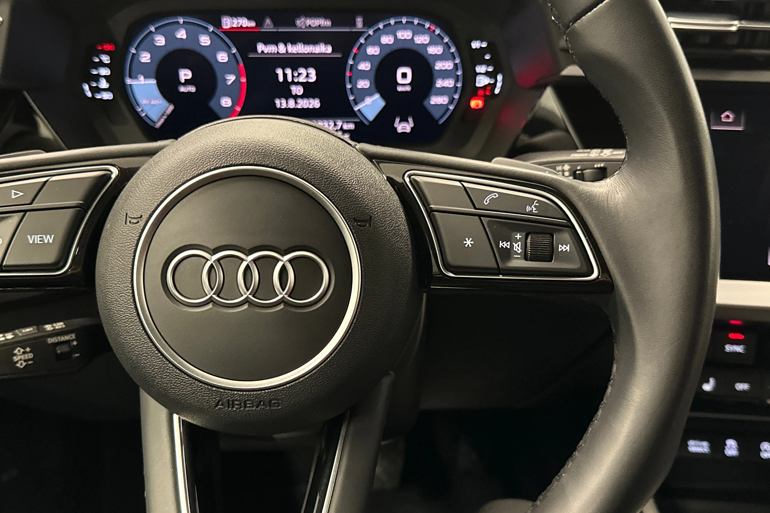 valkoinen Audi A3 2023 kuva 12.