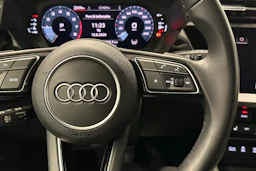 valkoinen Audi A3 2023 kuva 12.
