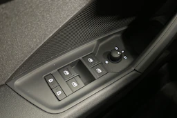 valkoinen Audi A3 2023 kuva 15.