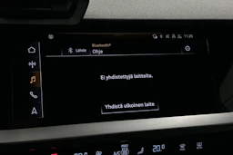 valkoinen Audi A3 2023 kuva 19.