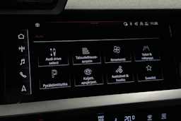 valkoinen Audi A3 2023 kuva 22.