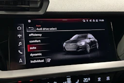 valkoinen Audi A3 2023 kuva 23.