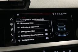 valkoinen Audi A3 2023 kuva 24.