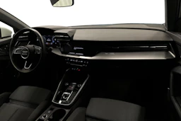 valkoinen Audi A3 2023 kuva 9.