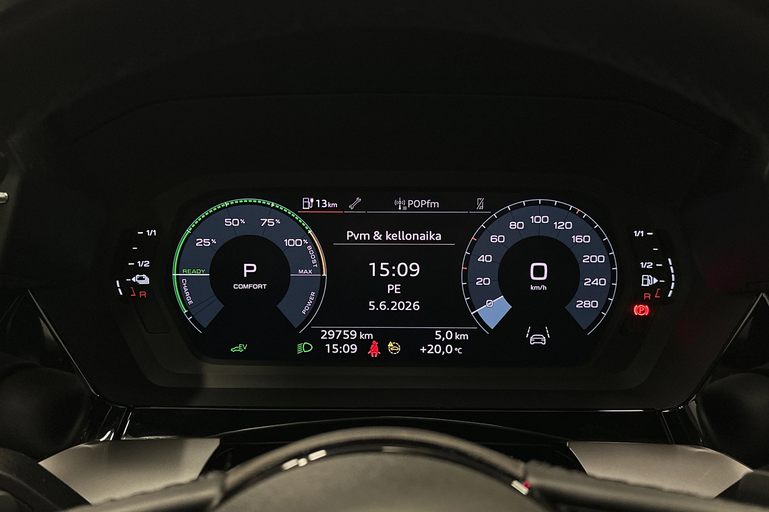 valkoinen Audi A3 2023 kuva 22.