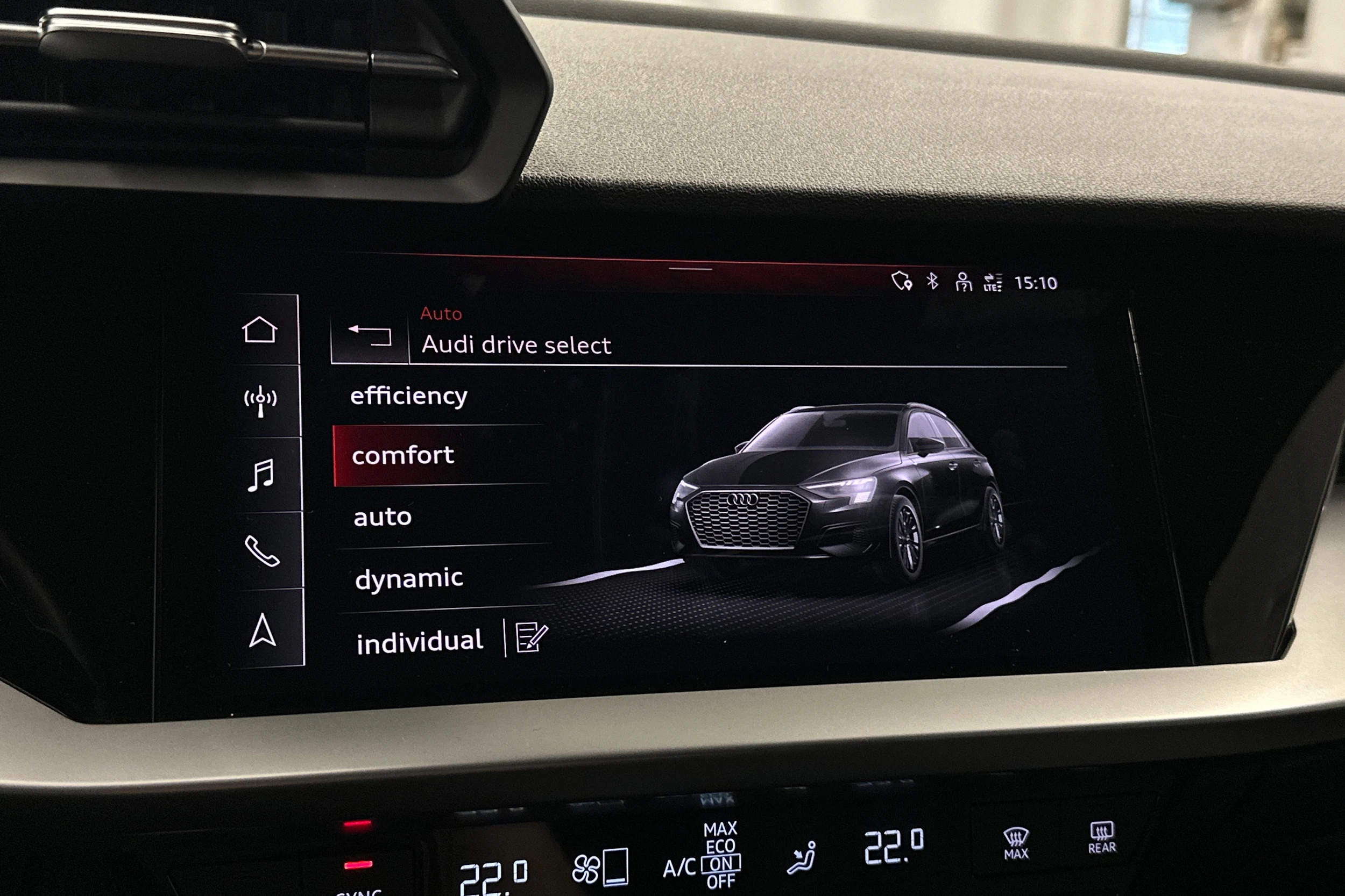 valkoinen Audi A3 2023 kuva 26.
