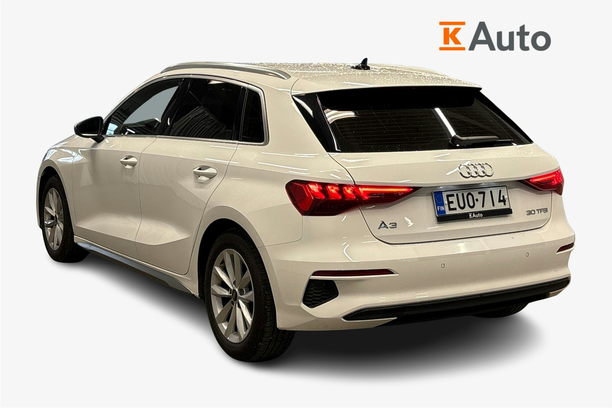 valkoinen Audi A3 2023 kuva 2.